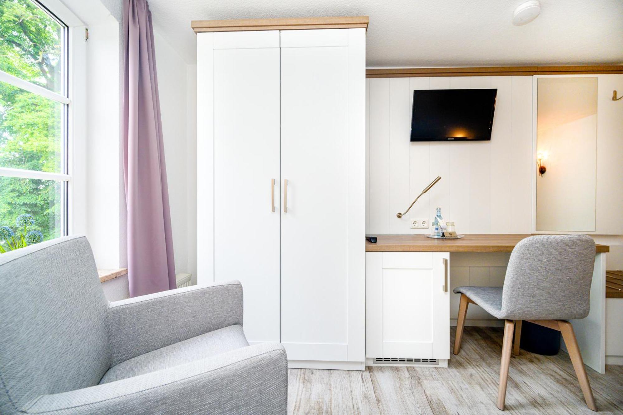 Hotel Zur Seemoewe Kirchdorf  Екстериор снимка