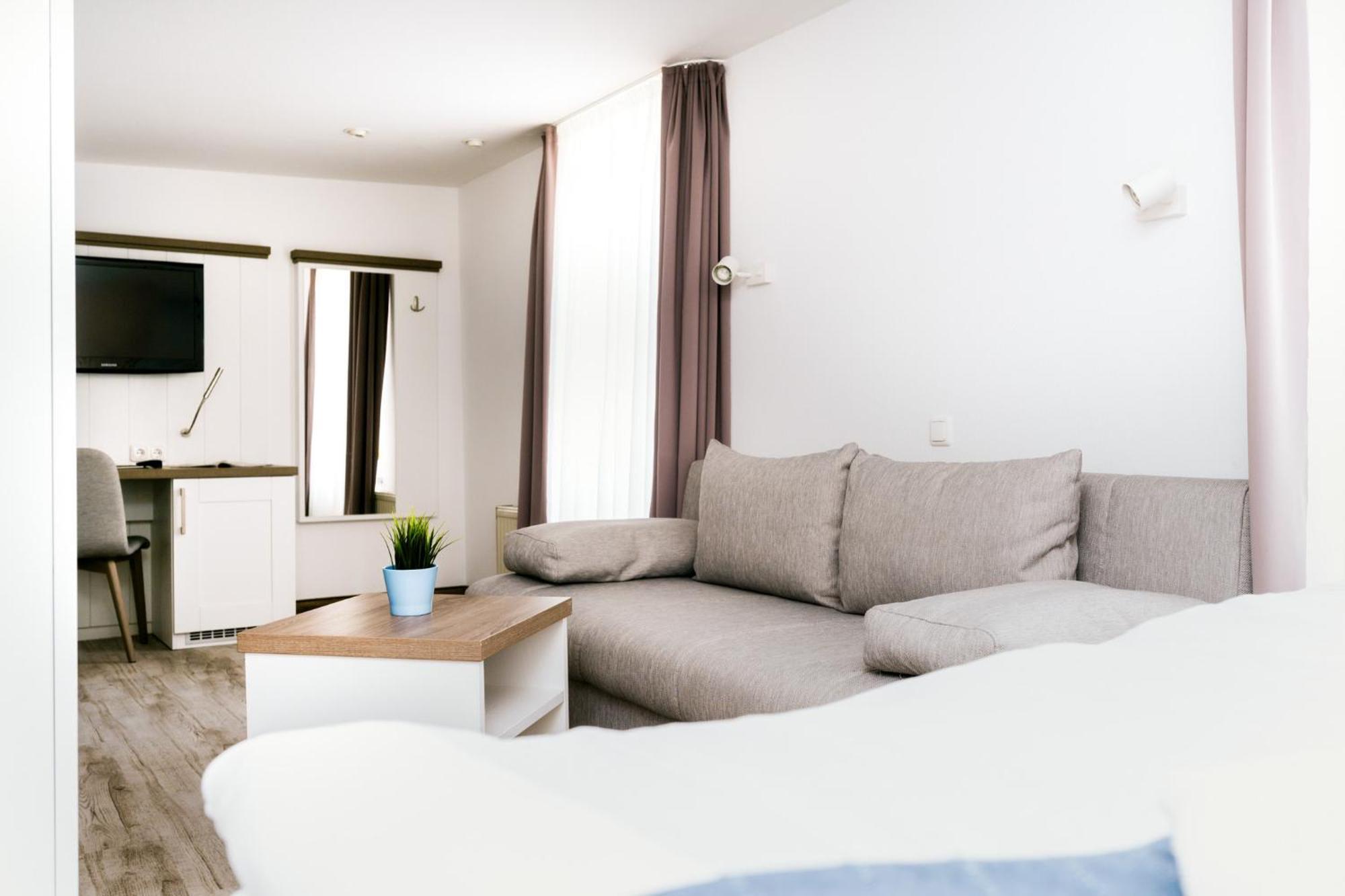Hotel Zur Seemoewe Kirchdorf  Стая снимка